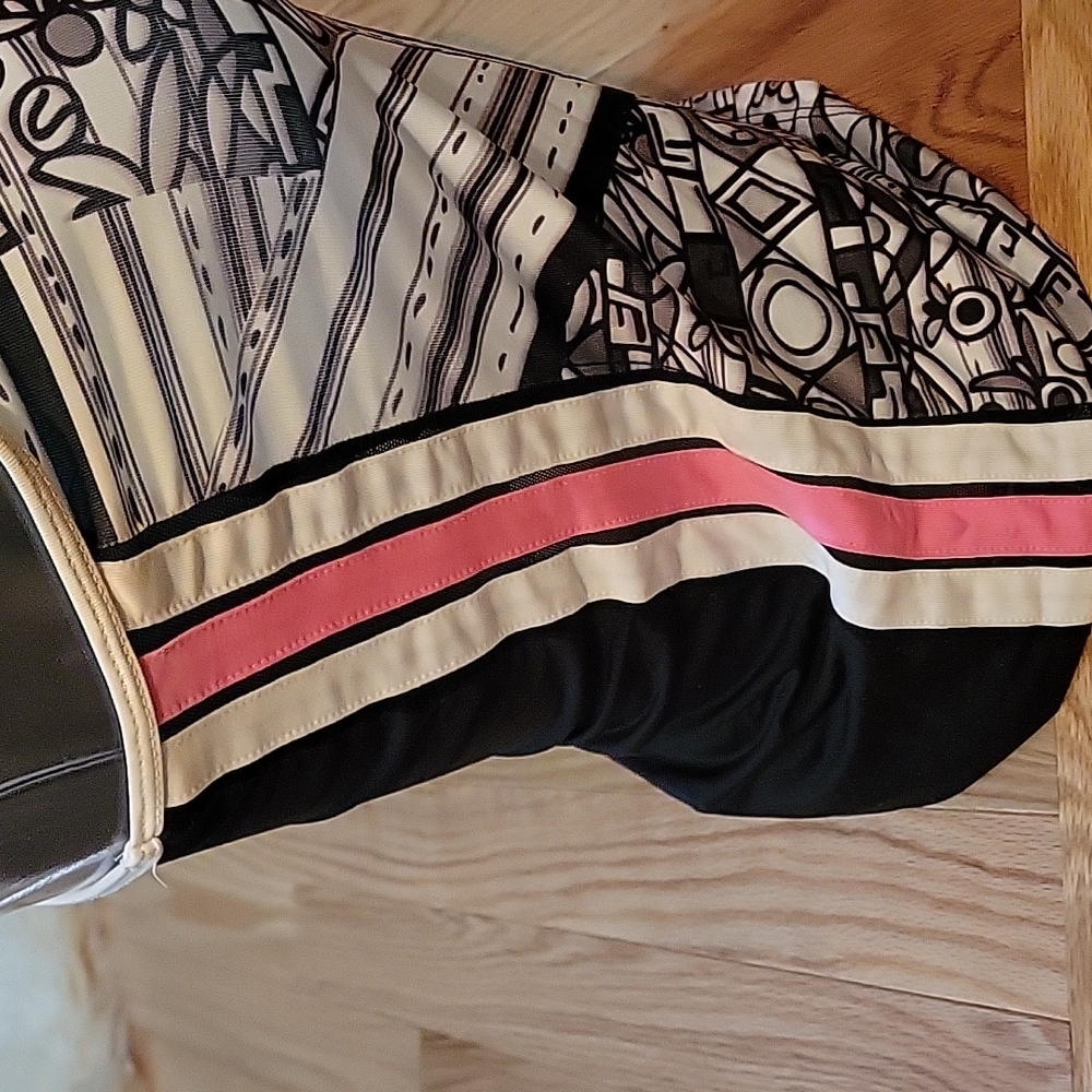 Top - Picture 2 of 7